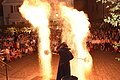 Große Feuershow beim Historischen Stadtfest Monheim 2018 auf der Bühne am Marktplatz