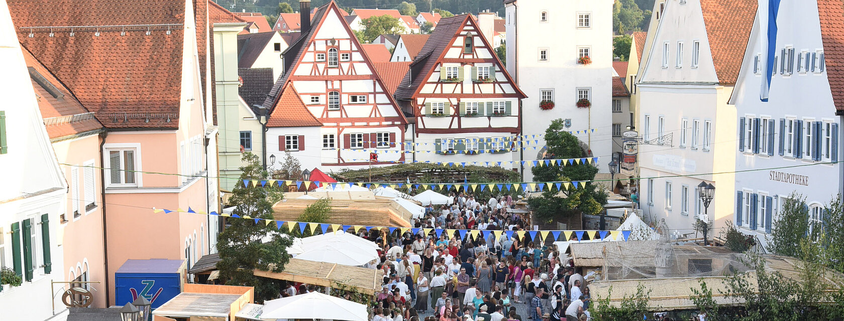 Historisches Stadtfest Monheim 2018 - Ein Blick in die Innenstadt